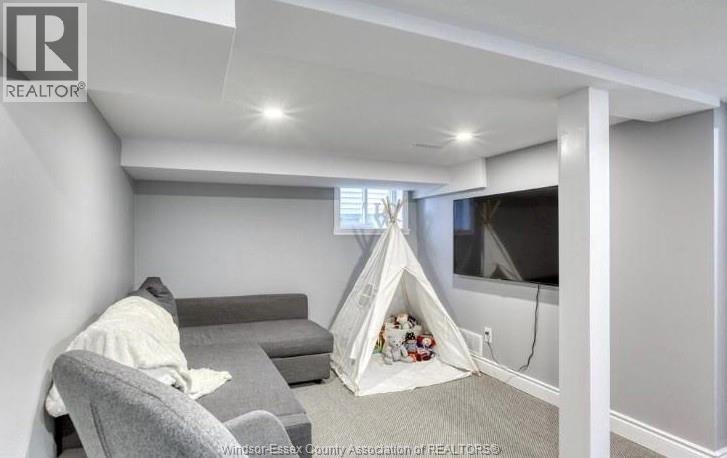 1141 HALL AVENUE, Windsor, Ontario, N9A2M8 — Photo 2