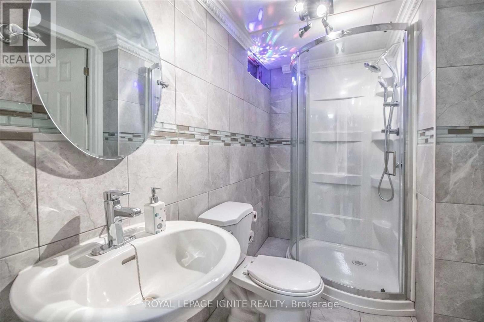 11 CARISBROOKE SQUARE, Toronto (Malvern), Ontario, M1B4M2 — Photo 15