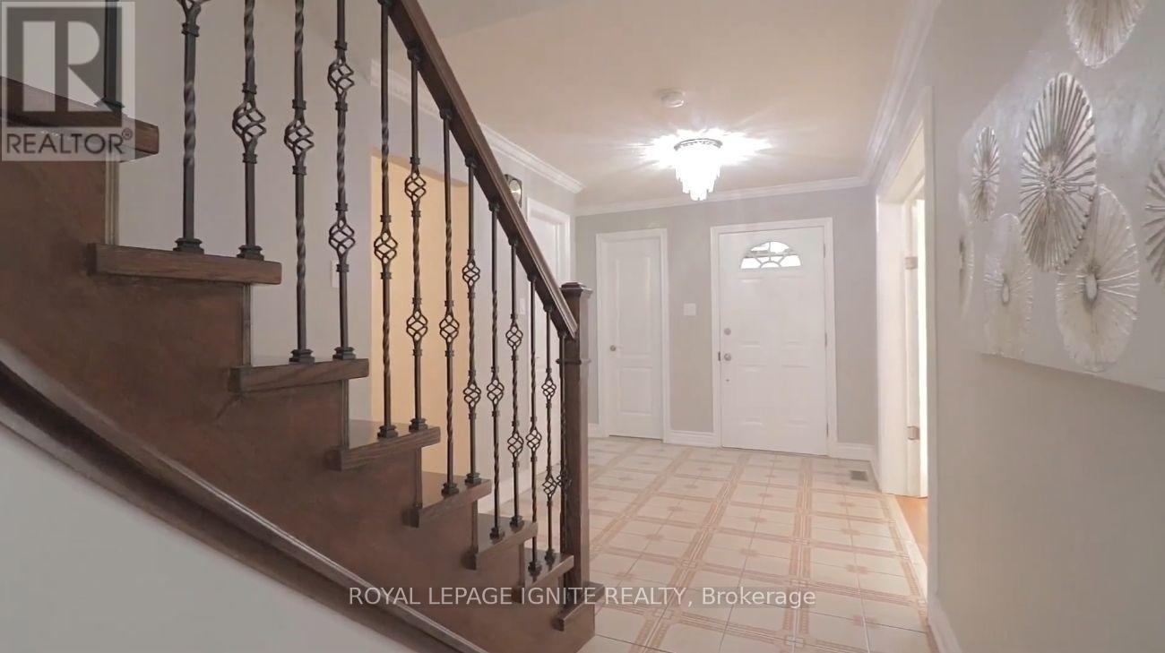 11 CARISBROOKE SQUARE, Toronto (Malvern), Ontario, M1B4M2 — Photo 4