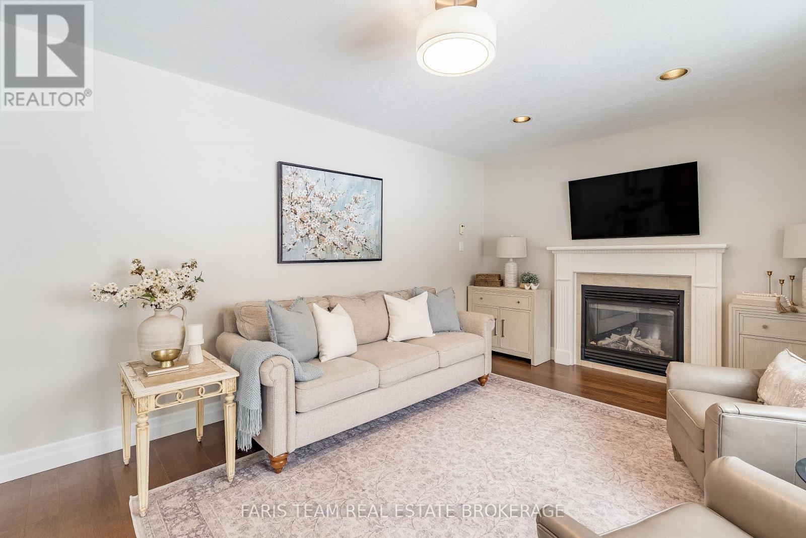 1 PINEVIEW DRIVE, Oro-Medonte, Ontario, L0L2L0 — Photo 19