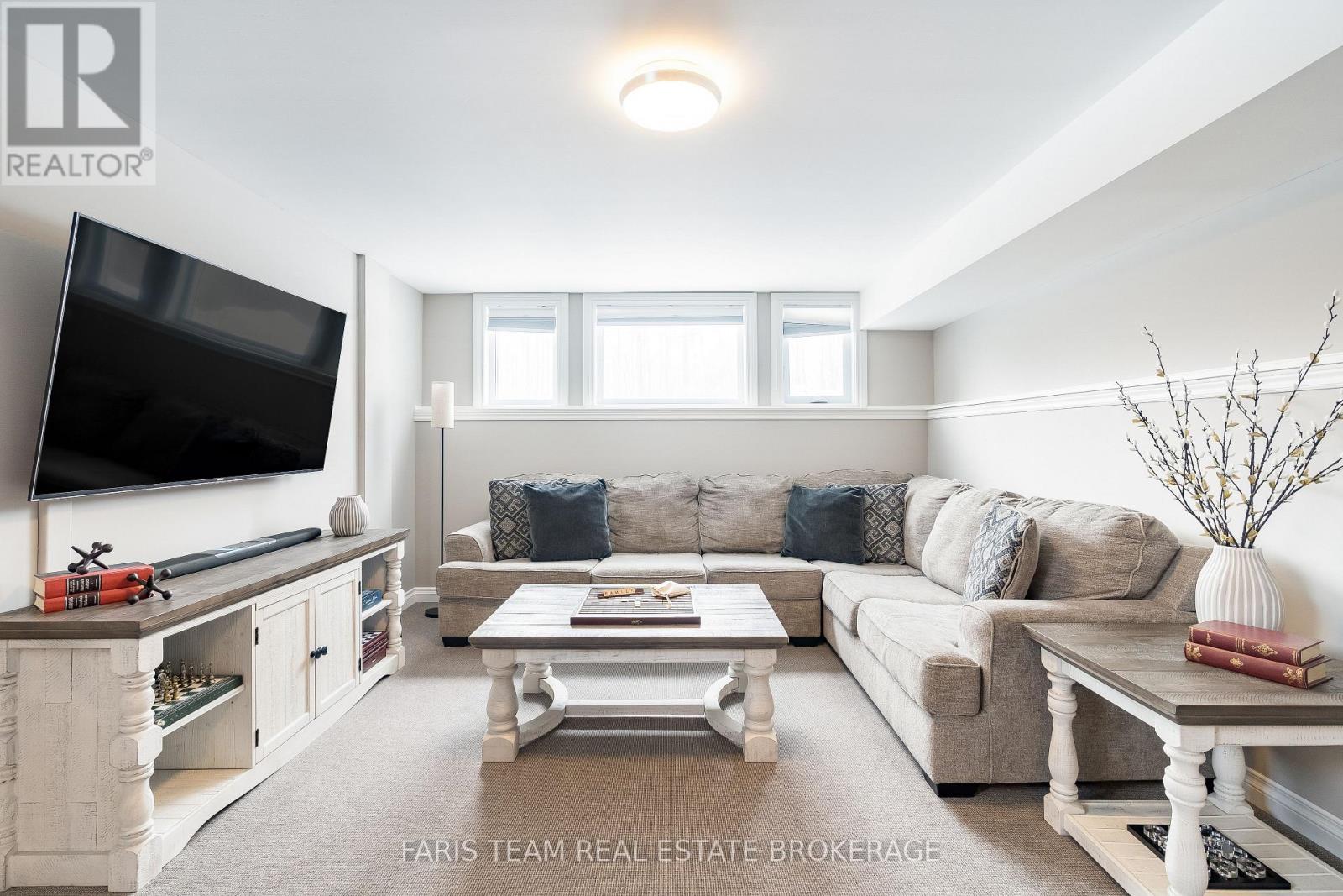 1 PINEVIEW DRIVE, Oro-Medonte, Ontario, L0L2L0 — Photo 28