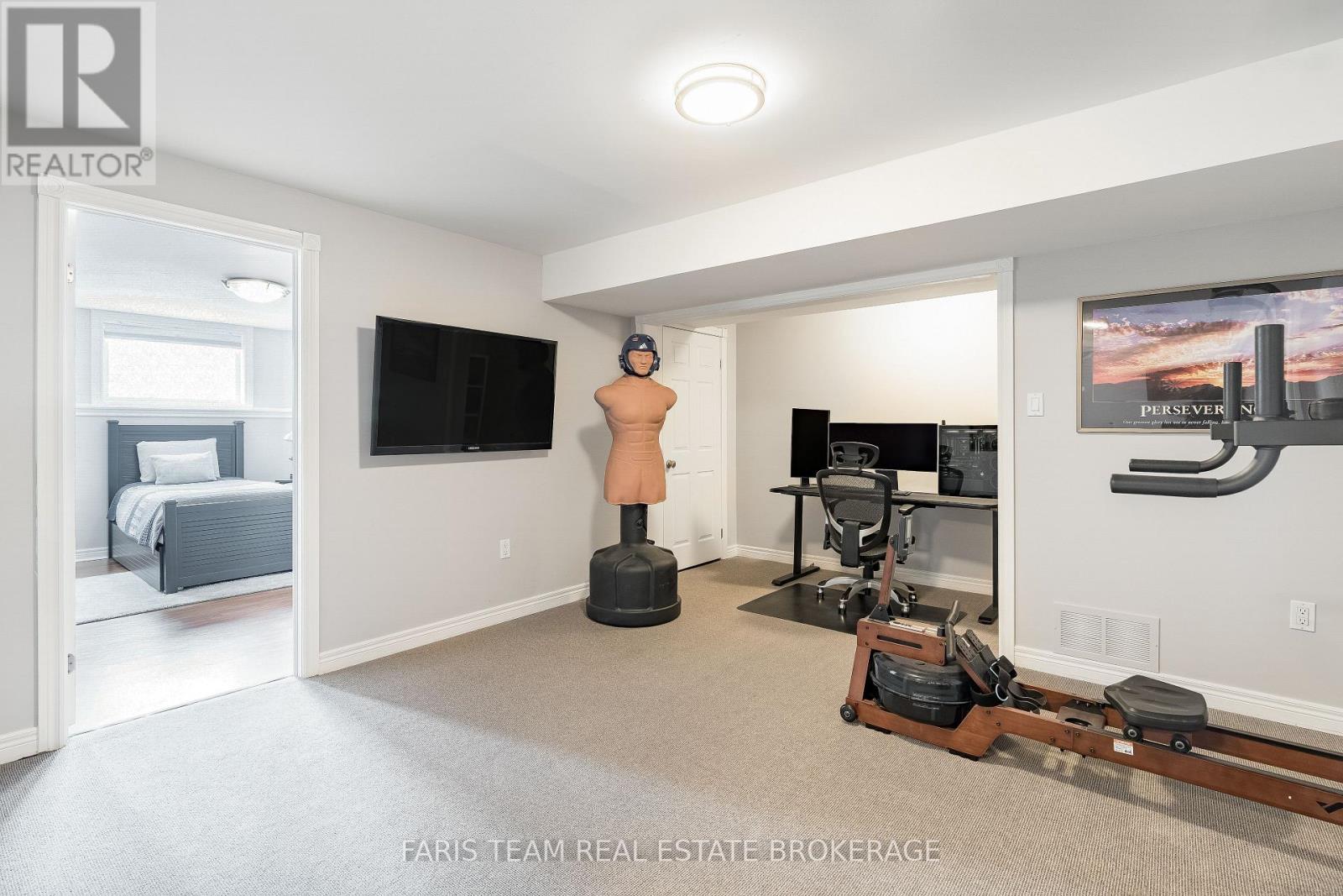 1 PINEVIEW DRIVE, Oro-Medonte, Ontario, L0L2L0 — Photo 3