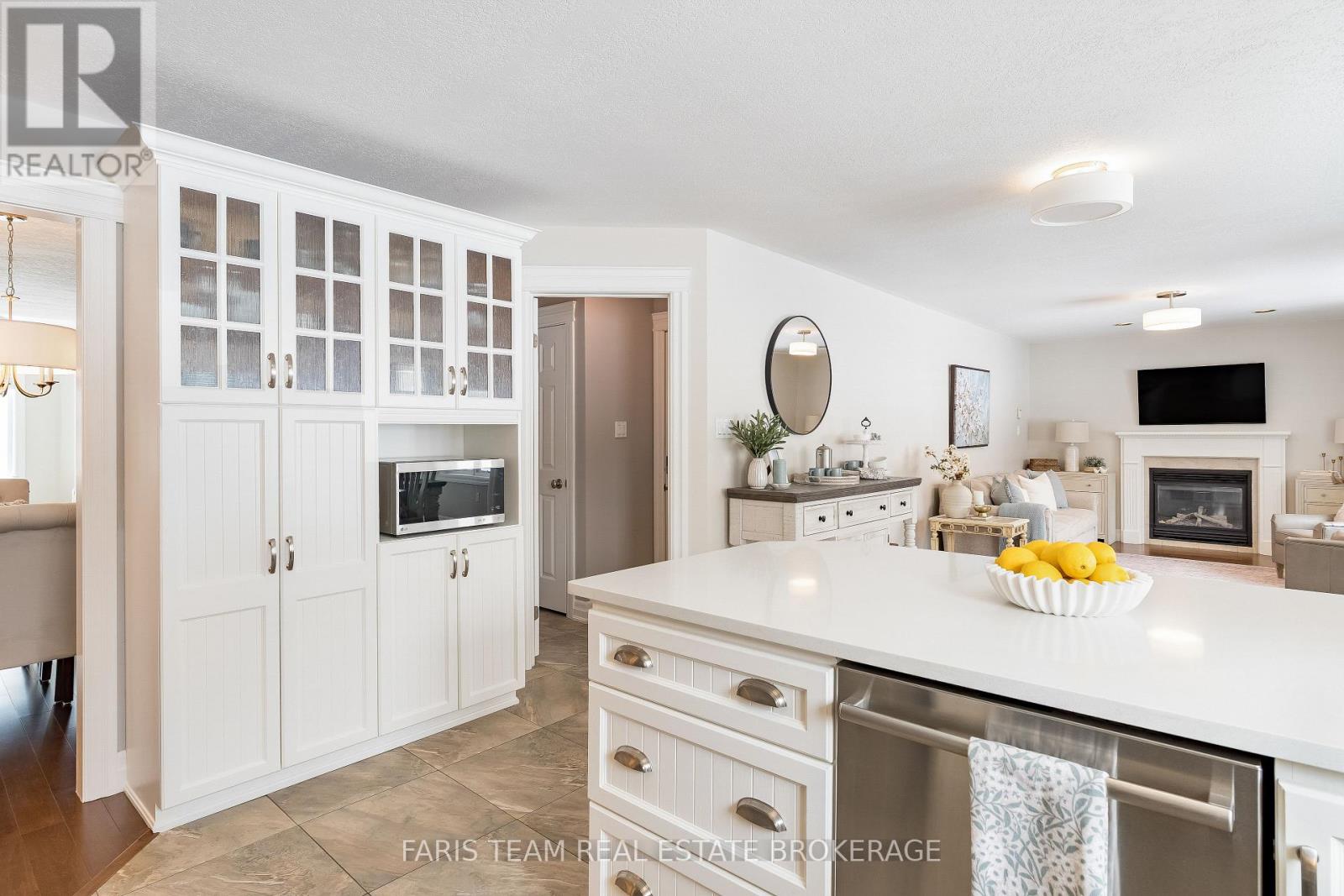 1 PINEVIEW DRIVE, Oro-Medonte, Ontario, L0L2L0 — Photo 31