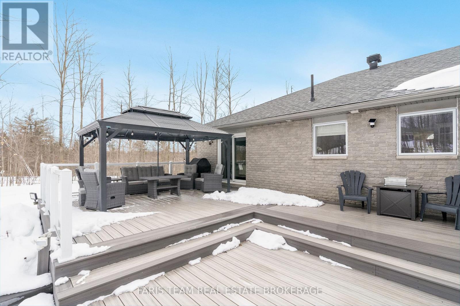 1 PINEVIEW DRIVE, Oro-Medonte, Ontario, L0L2L0 — Photo 32