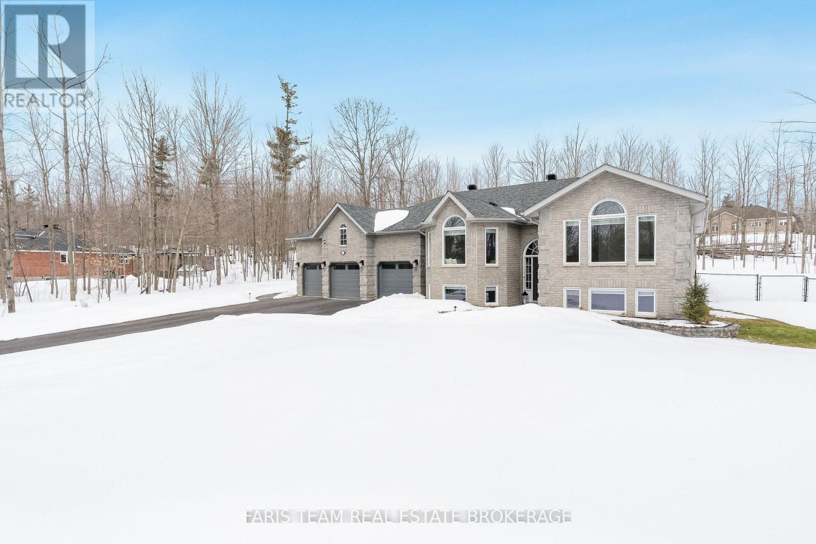 1 PINEVIEW DRIVE, Oro-Medonte, Ontario, L0L2L0 — Photo 36