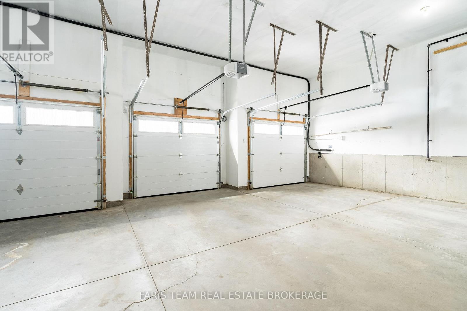 1 PINEVIEW DRIVE, Oro-Medonte, Ontario, L0L2L0 — Photo 42