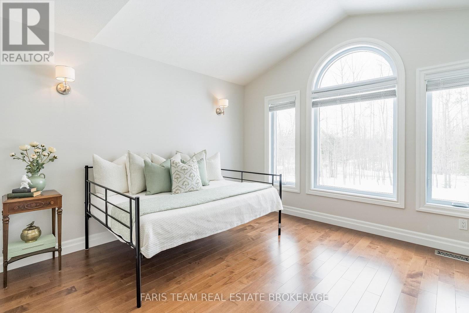 1 PINEVIEW DRIVE, Oro-Medonte, Ontario, L0L2L0 — Photo 49
