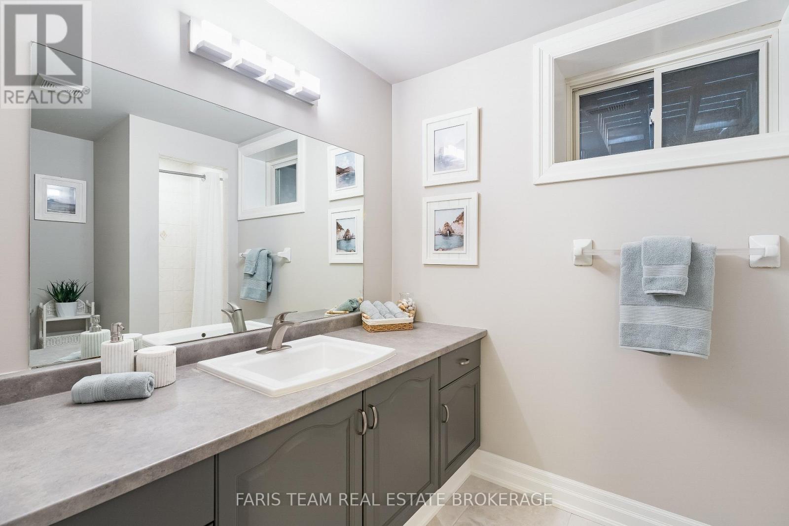 1 PINEVIEW DRIVE, Oro-Medonte, Ontario, L0L2L0 — Photo 6