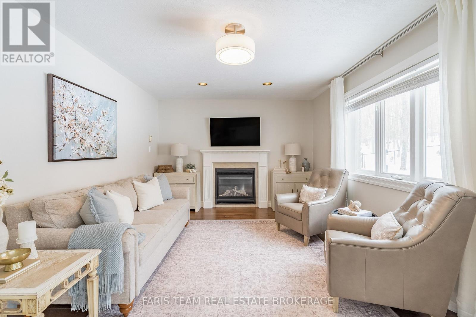 1 PINEVIEW DRIVE, Oro-Medonte, Ontario, L0L2L0 — Photo 8