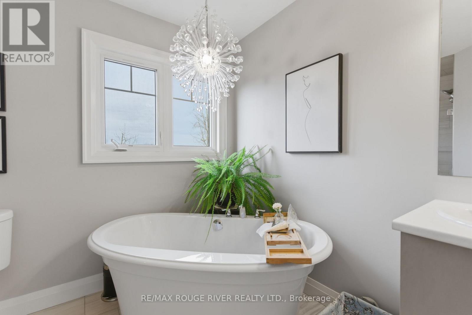 201 VARCOE ROAD, Clarington (Courtice), Ontario, L1E0J1 — Photo 12