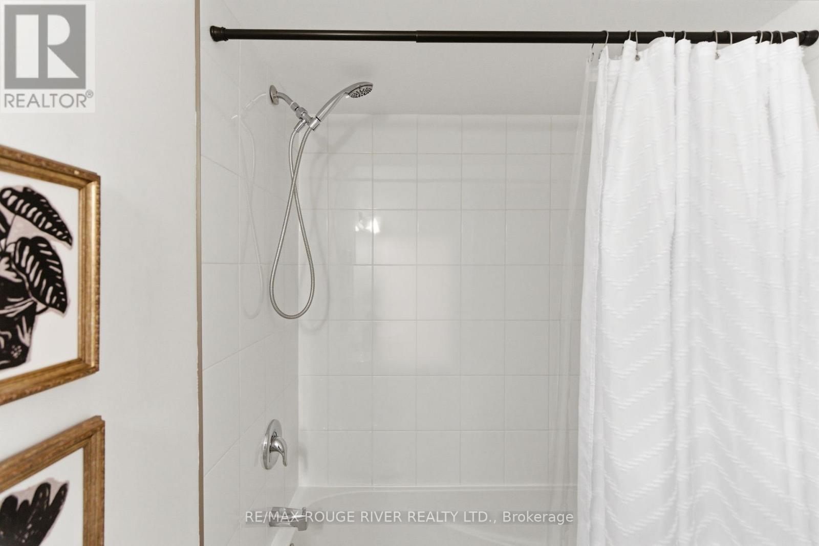 201 VARCOE ROAD, Clarington (Courtice), Ontario, L1E0J1 — Photo 19