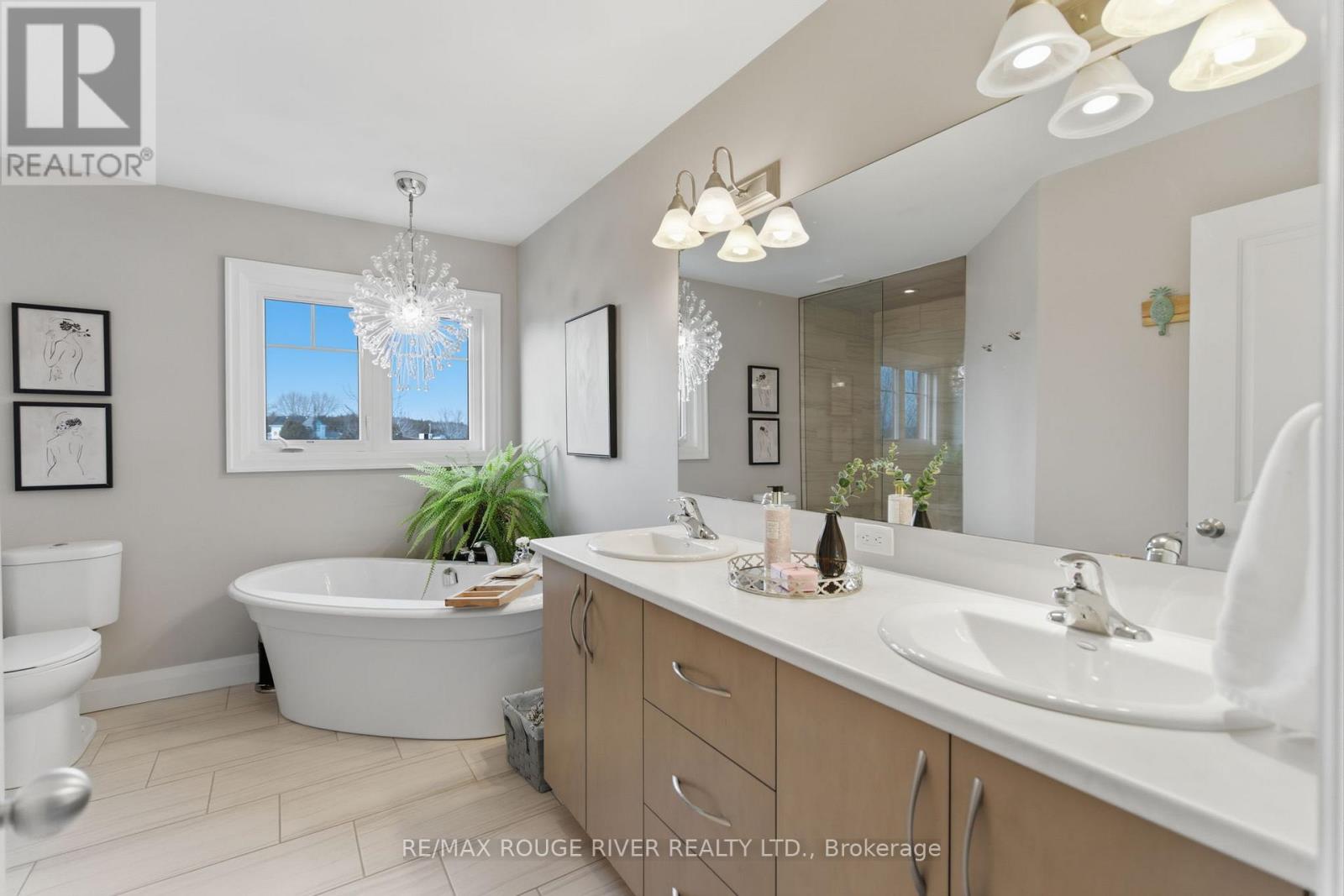 201 VARCOE ROAD, Clarington (Courtice), Ontario, L1E0J1 — Photo 33