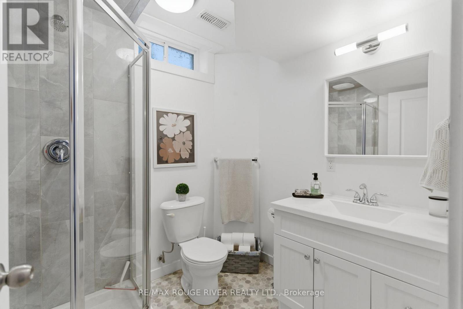 201 VARCOE ROAD, Clarington (Courtice), Ontario, L1E0J1 — Photo 35