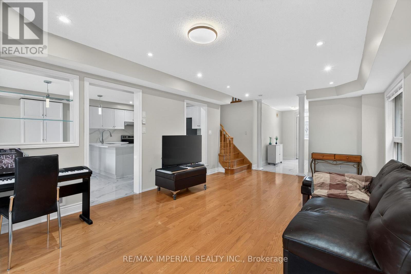 103 FERDINAND AVENUE, Vaughan (Vellore Village), Ontario, L6A3H6 — Photo 9