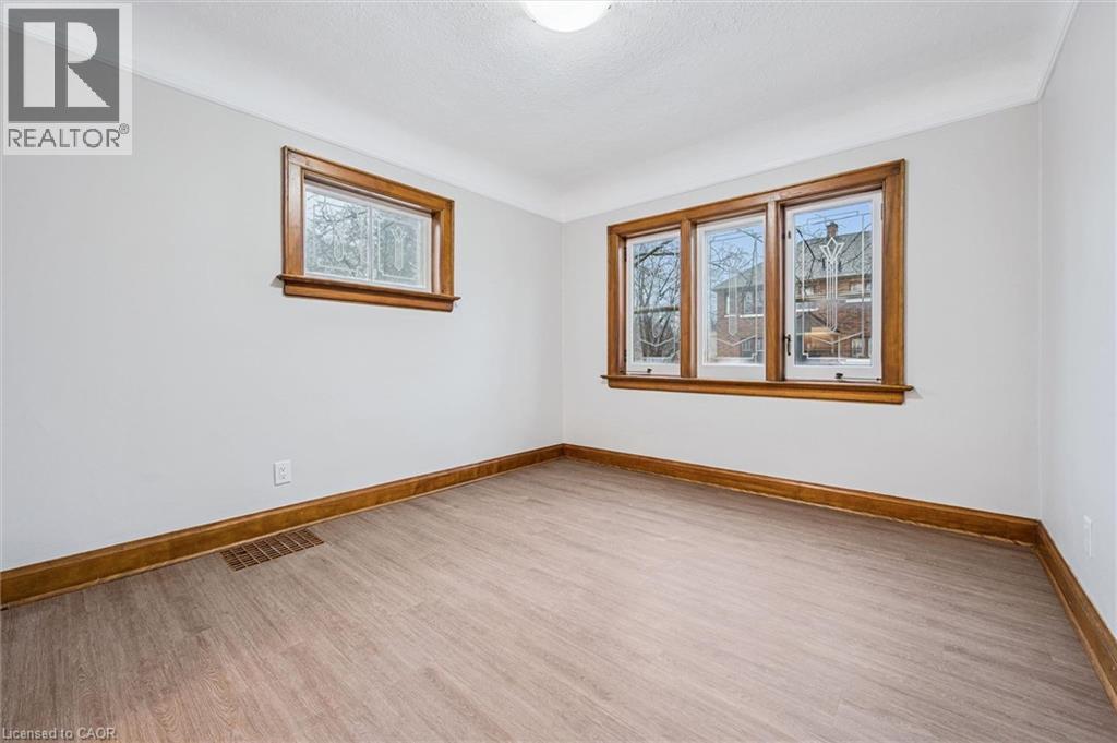 317 FREDERICK Street, Kitchener, Ontario, N2H2N8 — Photo 7