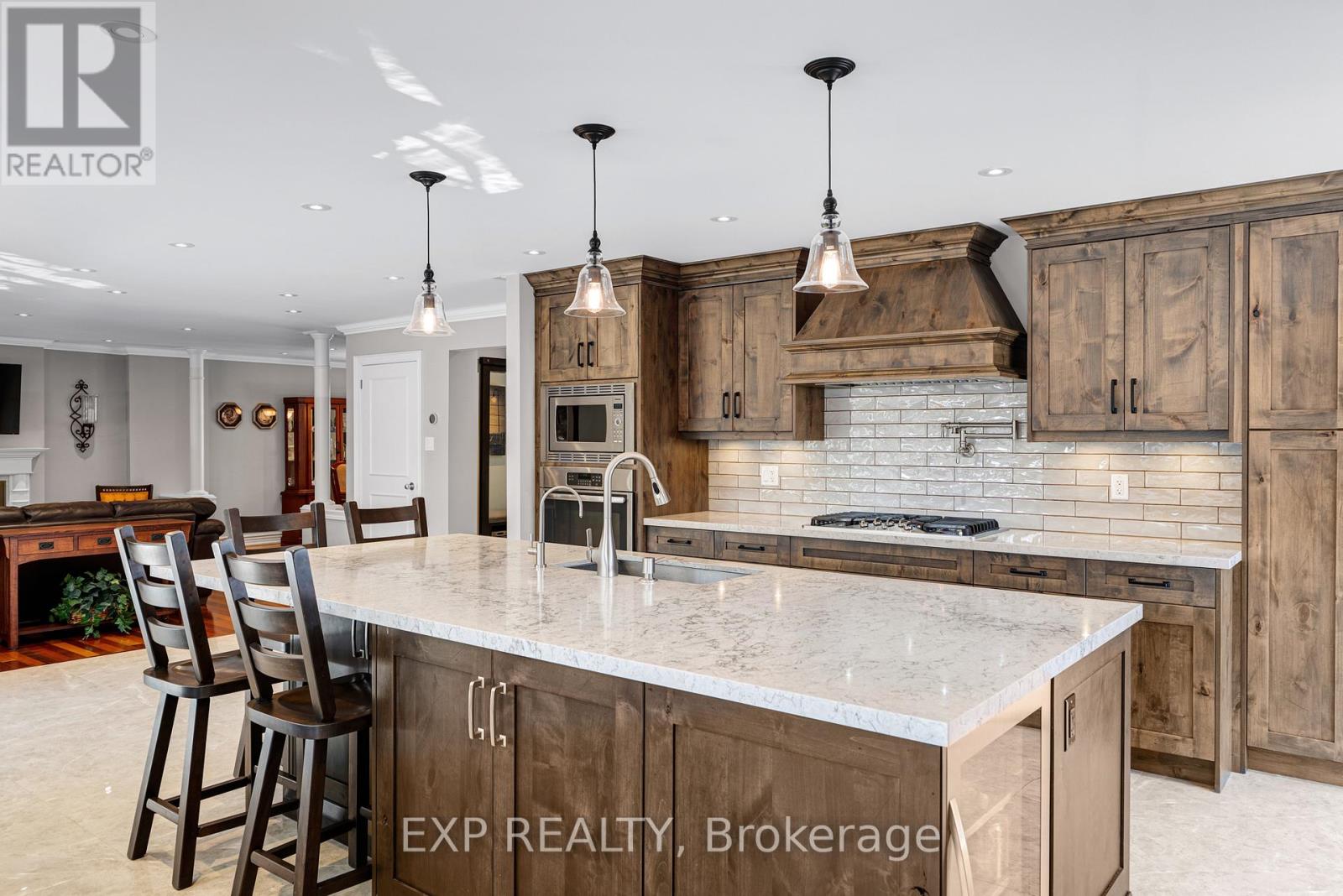 925 15TH SIDE ROAD, King, Ontario, L7B1K5 — Photo 10