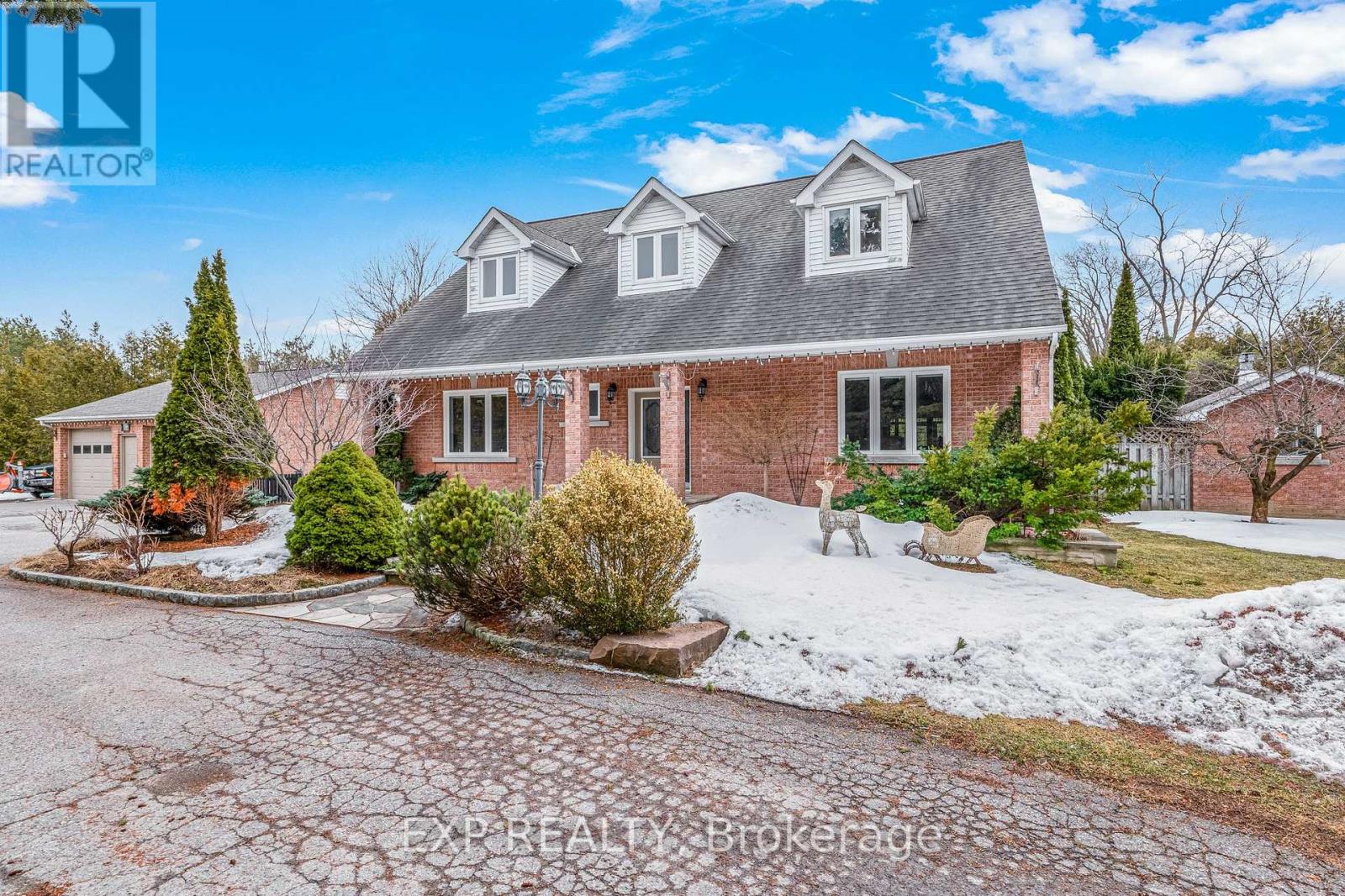 925 15TH SIDE ROAD, King, Ontario, L7B1K5 — Photo 2