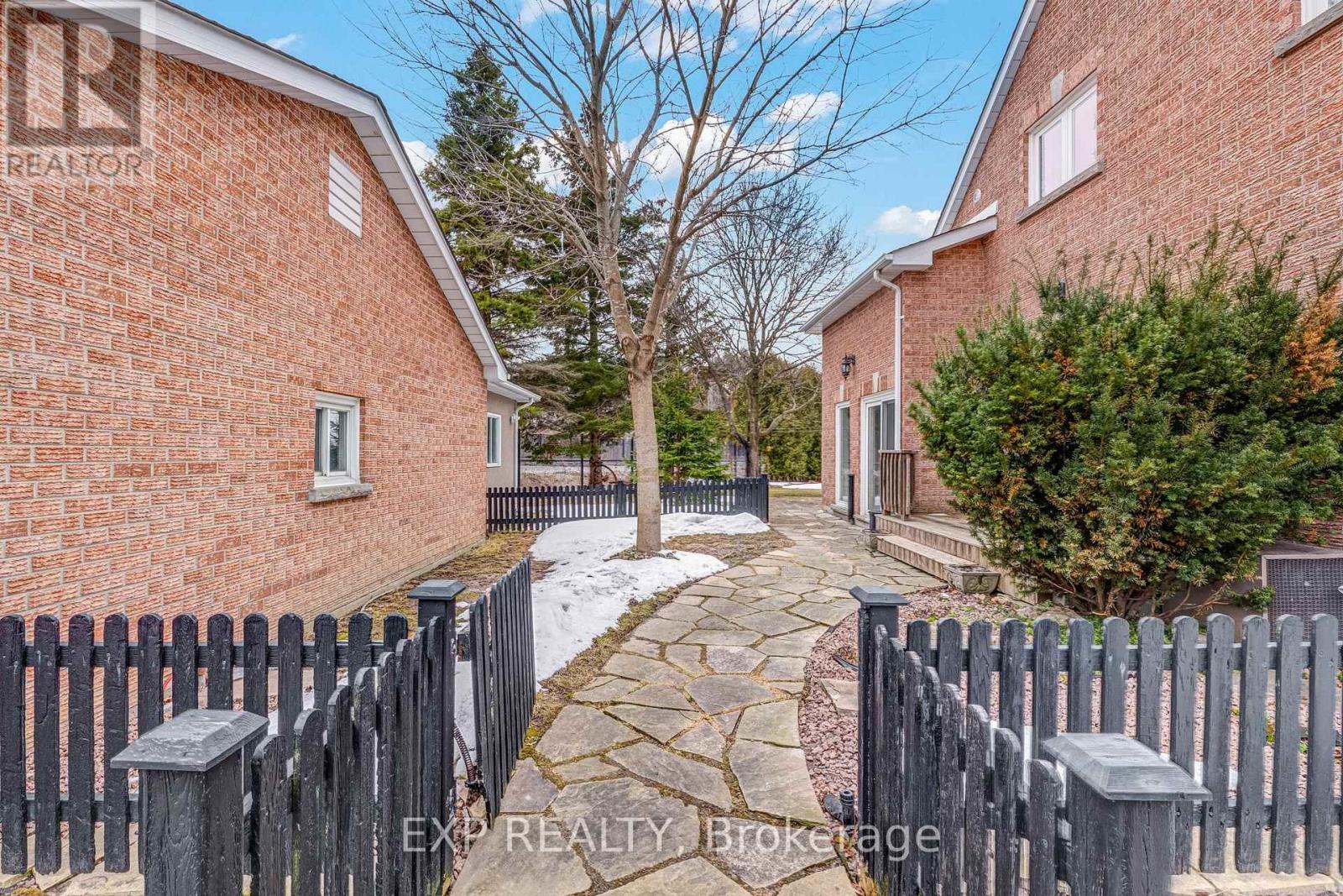 925 15TH SIDE ROAD, King, Ontario, L7B1K5 — Photo 47