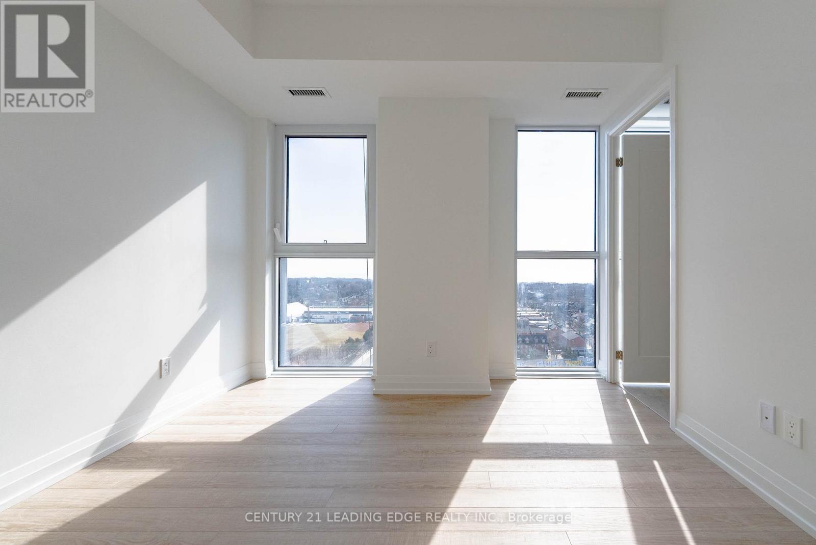 1708 - 286 MAIN STREET, Toronto (East End-Danforth), Ontario, M4C4X4 — Photo 9