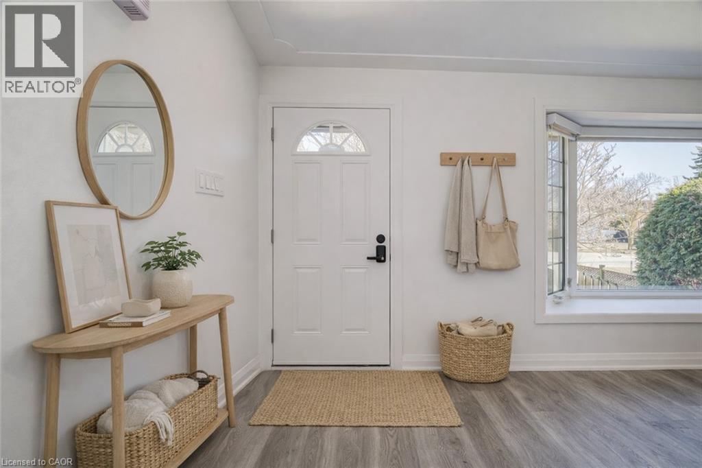 88 WOODHAVEN Road, Kitchener, Ontario, N2C1V1 — Photo 2