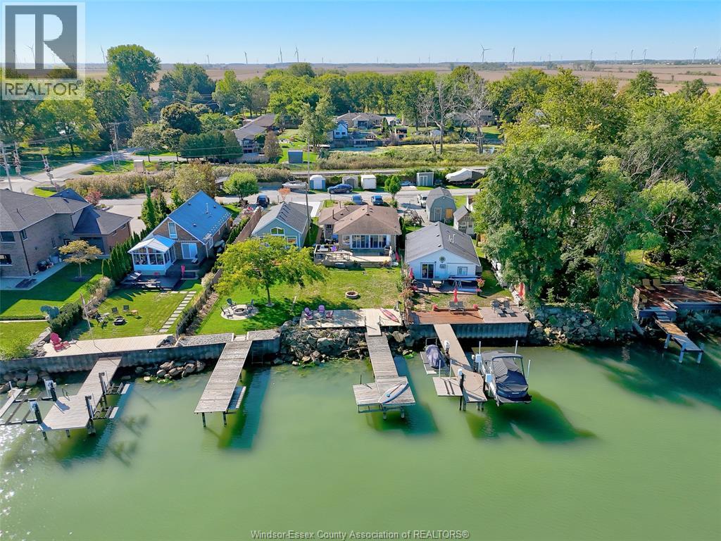 591 ROSS BEACH, Lakeshore, Ontario, N8L1J6 — Photo 2