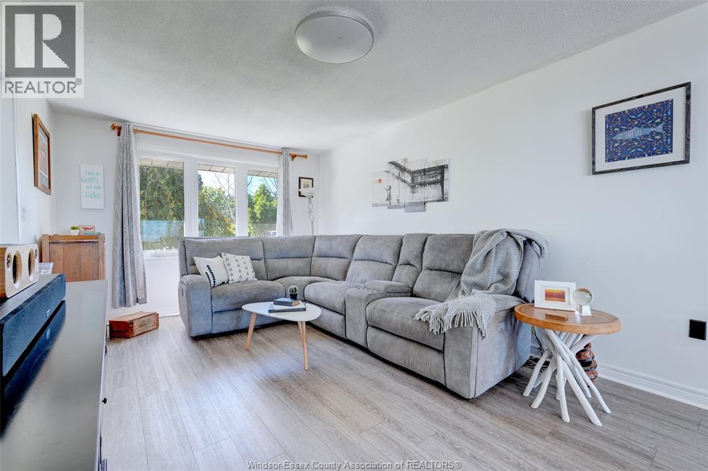 591 ROSS BEACH, Lakeshore, Ontario, N8L1J6 — Photo 5