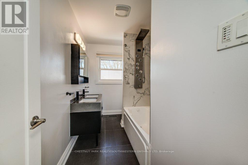 88 WOODHAVEN ROAD, Kitchener, Ontario, N2C1V1 — Photo 34