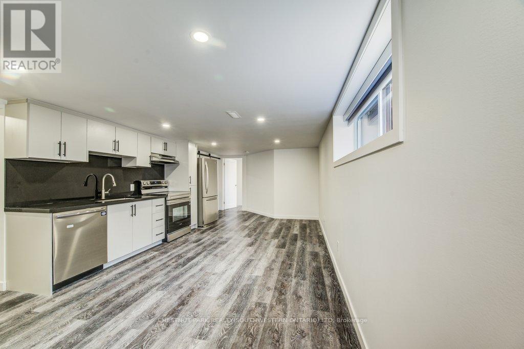 88 WOODHAVEN ROAD, Kitchener, Ontario, N2C1V1 — Photo 7