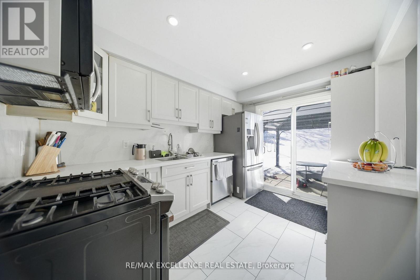 46 NECTARINE CRESCENT, Brampton (Westgate), Ontario, L6S5Z1 — Photo 14