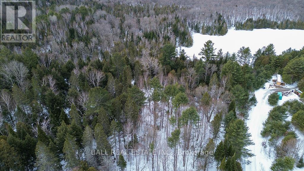 1992 SMITH ROAD, Frontenac (Frontenac North), Ontario, K0H1C0 — Photo 3