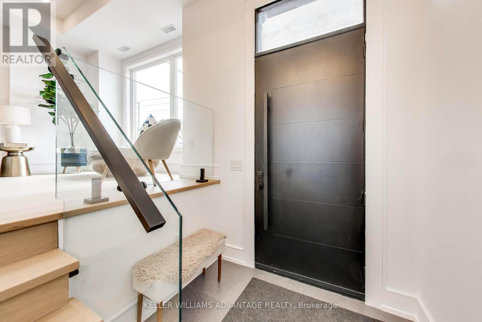 104 YARDLEY AVENUE, Toronto (O'Connor-Parkview), Ontario, M4B2B1 — Photo 2