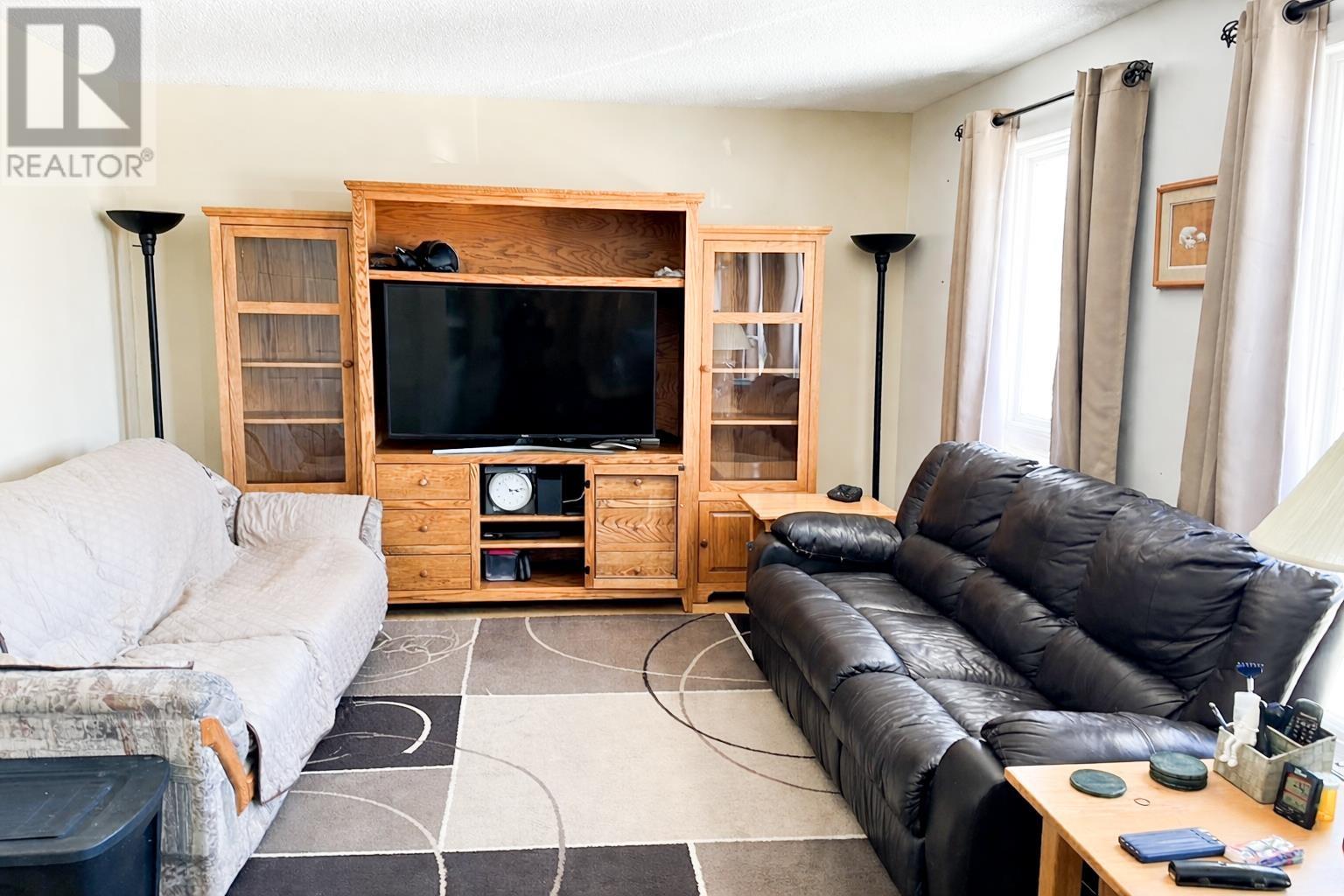 97 Dickenson RD, Balmertown, Ontario, P0V1C0 — Photo 6