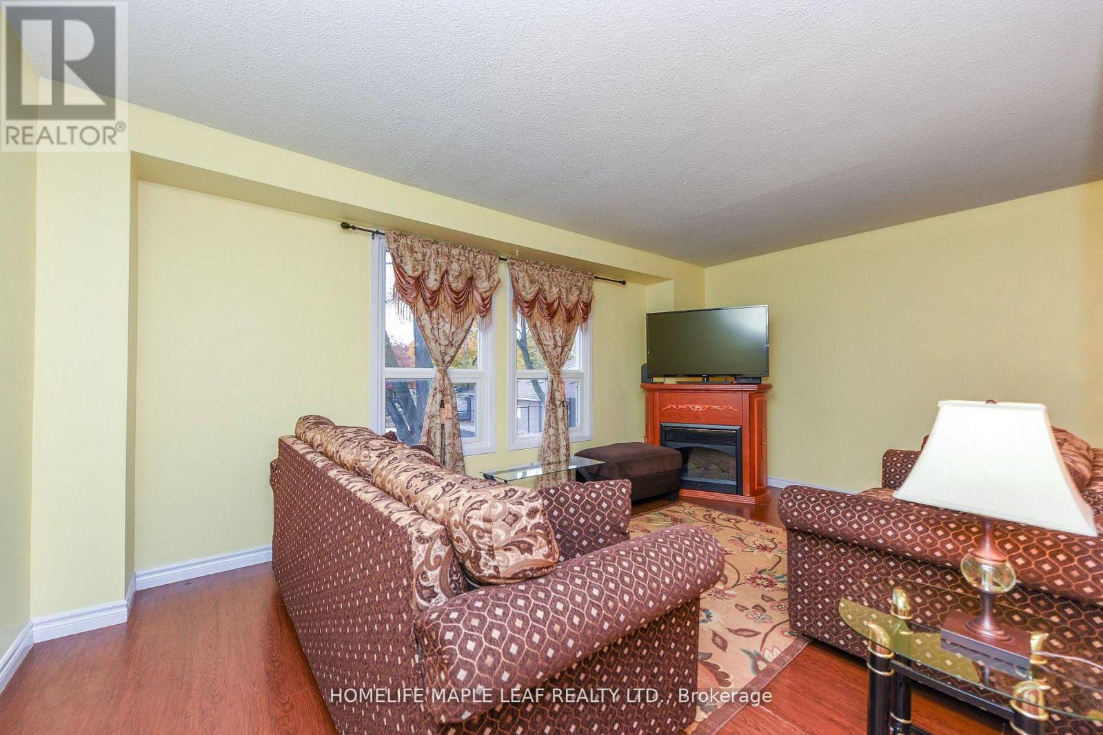 85 ENMOUNT DRIVE, Brampton (Southgate), Ontario, L6T4C9 — Photo 3