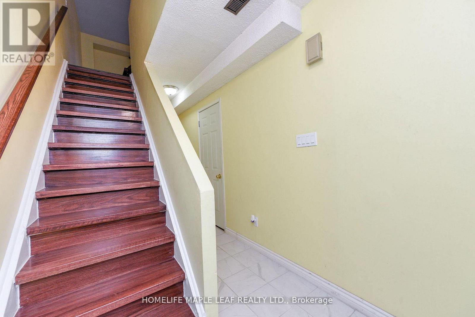 85 ENMOUNT DRIVE, Brampton (Southgate), Ontario, L6T4C9 — Photo 8