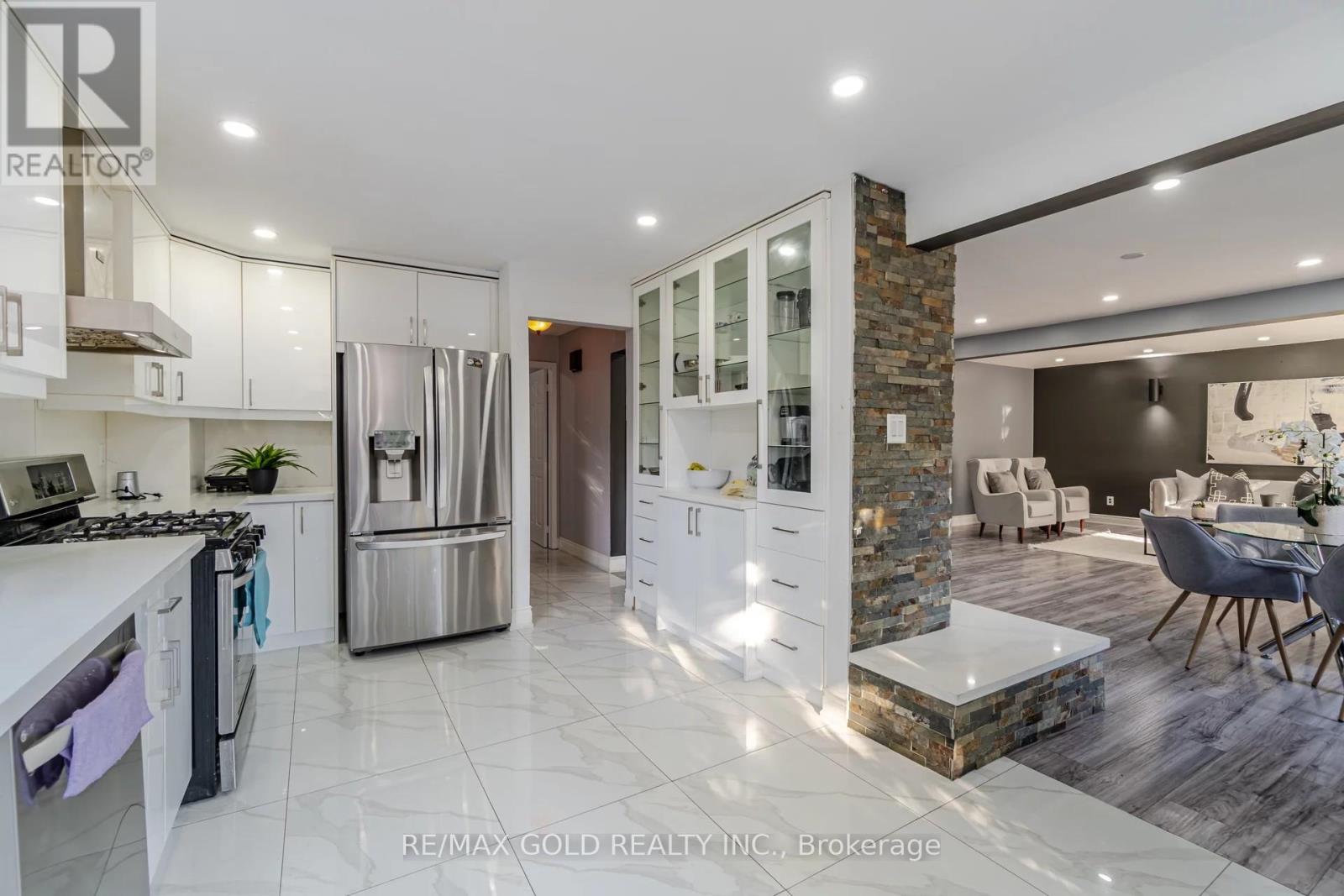 21 NOTTINGHAM CRESCENT, Brampton (Westgate), Ontario, L6S4G3 — Photo 12