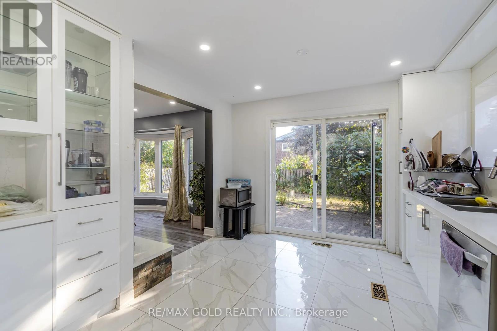 21 NOTTINGHAM CRESCENT, Brampton (Westgate), Ontario, L6S4G3 — Photo 18