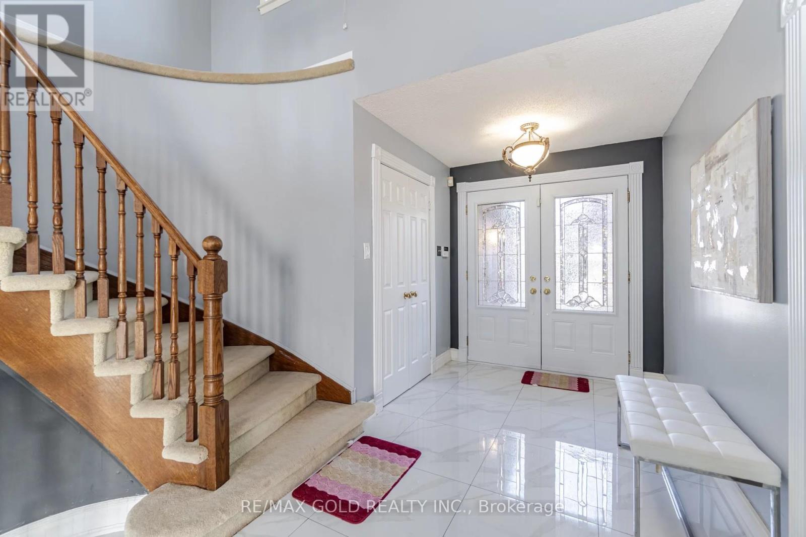 21 NOTTINGHAM CRESCENT, Brampton (Westgate), Ontario, L6S4G3 — Photo 3