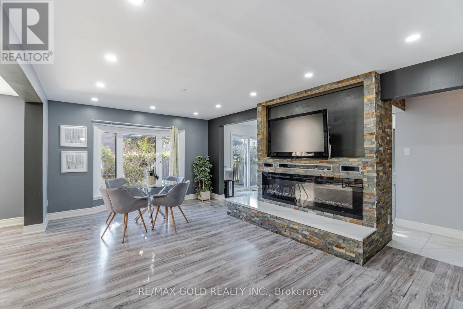 21 NOTTINGHAM CRESCENT, Brampton (Westgate), Ontario, L6S4G3 — Photo 5