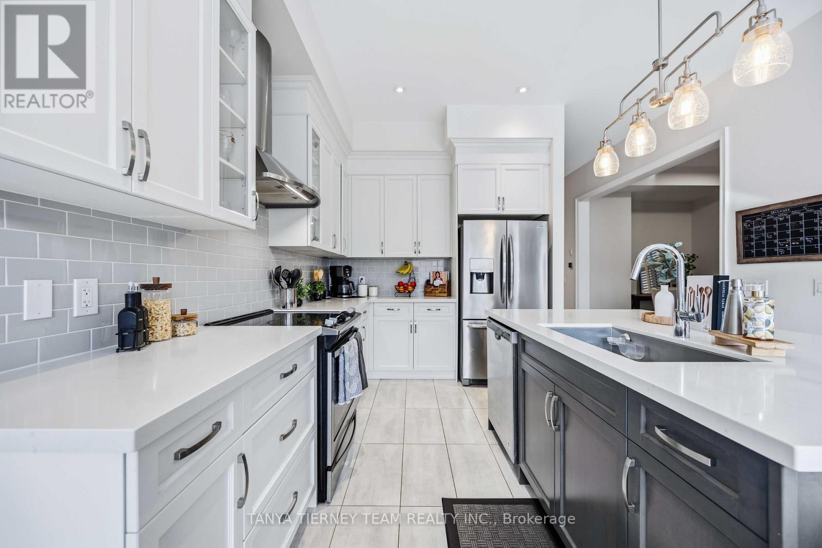 17 PENNINE DRIVE, Whitby, Ontario, L1P0C3 — Photo 28