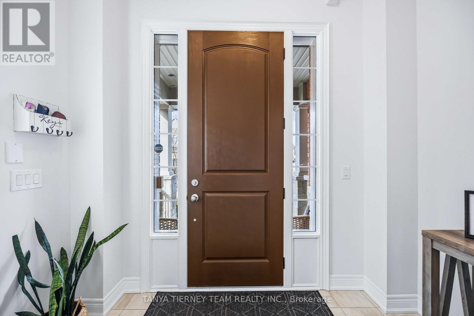 17 PENNINE DRIVE, Whitby, Ontario, L1P0C3 — Photo 8