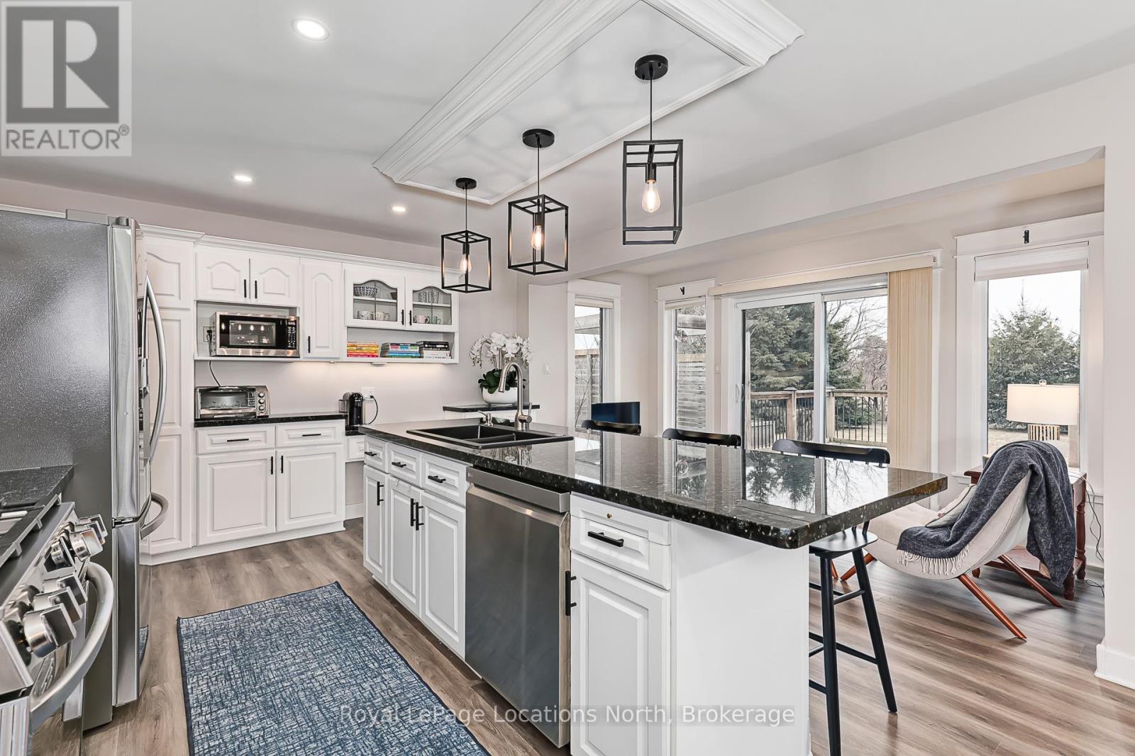 15 BLACKBURN AVENUE, Clearview (Nottawa), Ontario, L0M1P0 — Photo 10