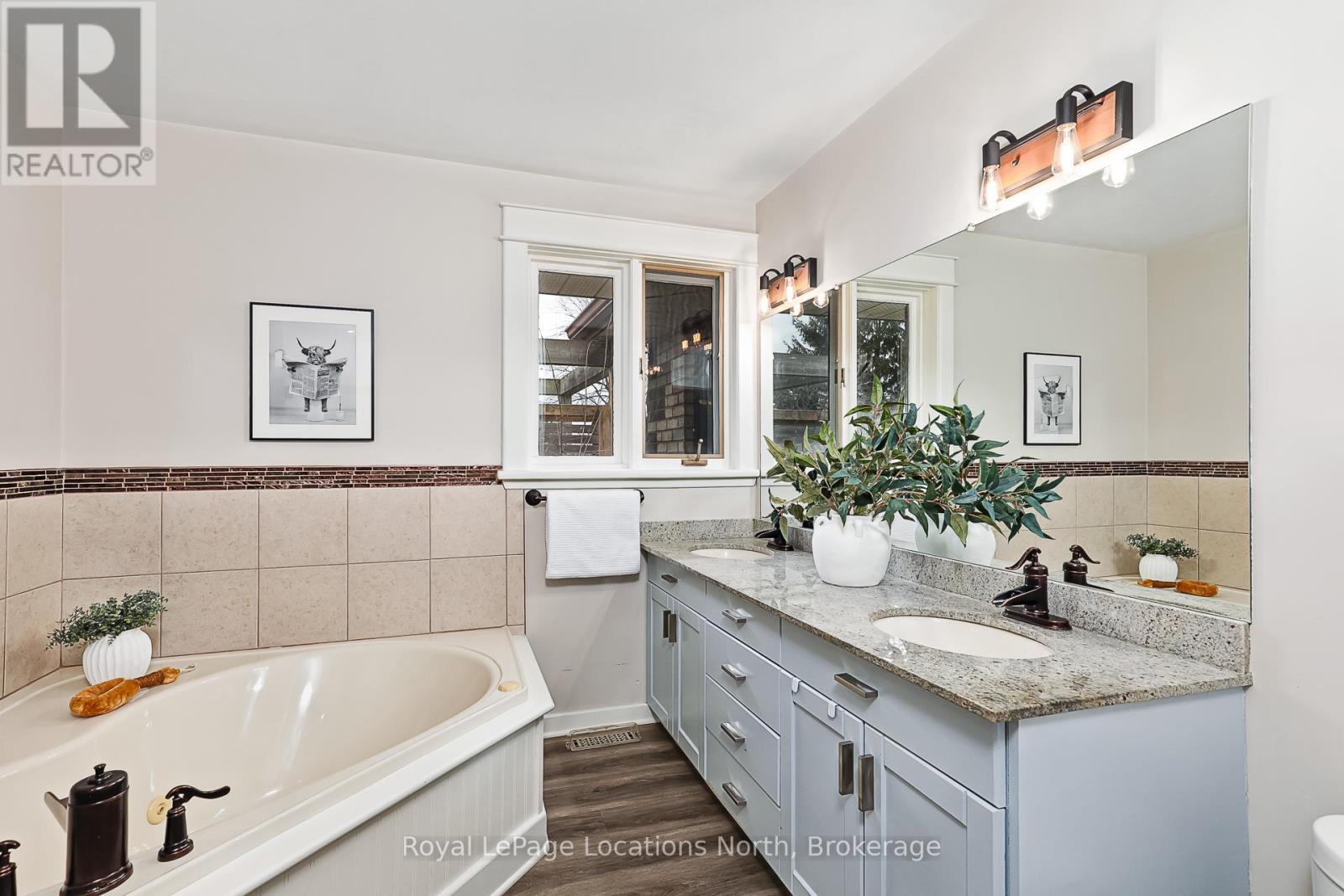 15 BLACKBURN AVENUE, Clearview (Nottawa), Ontario, L0M1P0 — Photo 17