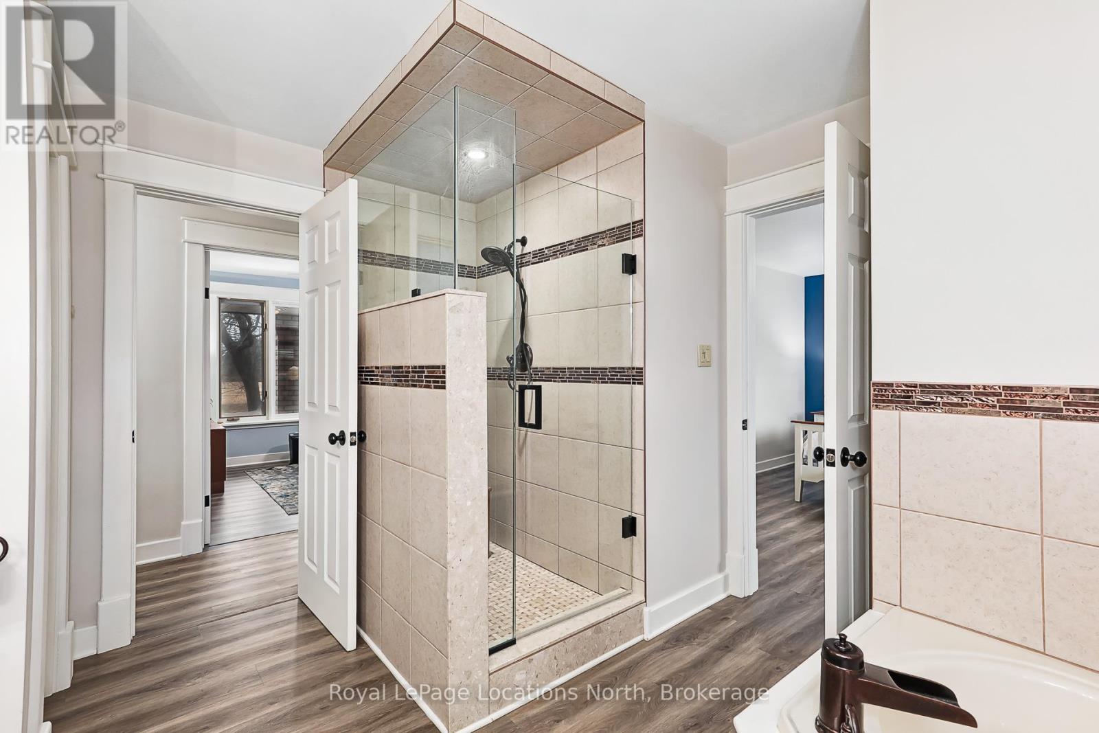 15 BLACKBURN AVENUE, Clearview (Nottawa), Ontario, L0M1P0 — Photo 18