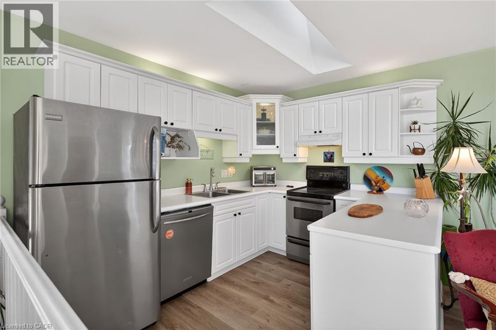 16 WILCOX Drive, Peacock Point, Ontario, N0A1L0 — Photo 9