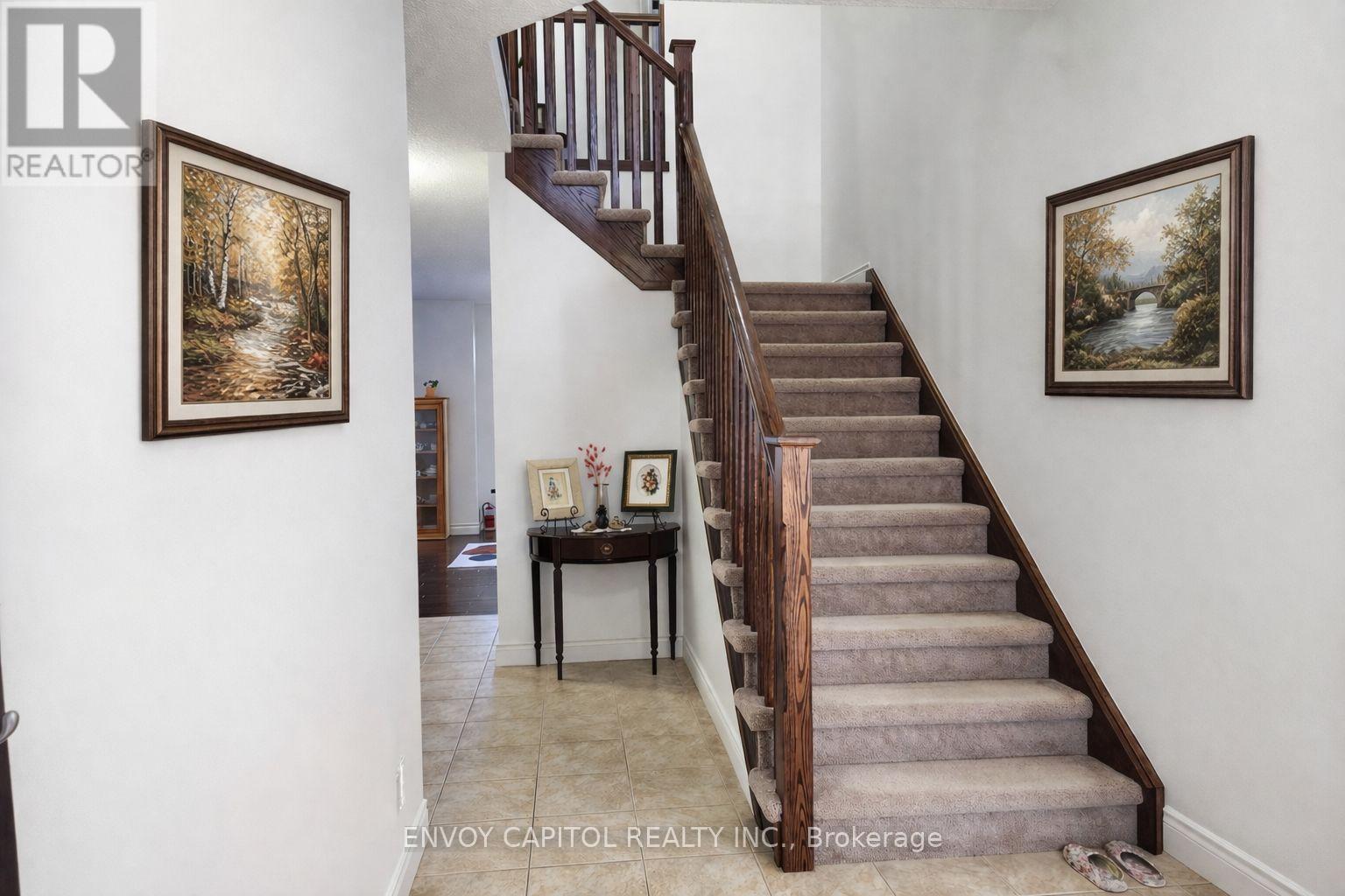 402 PALAMINO PLACE, Waterloo, Ontario, N2K4K5 — Photo 2