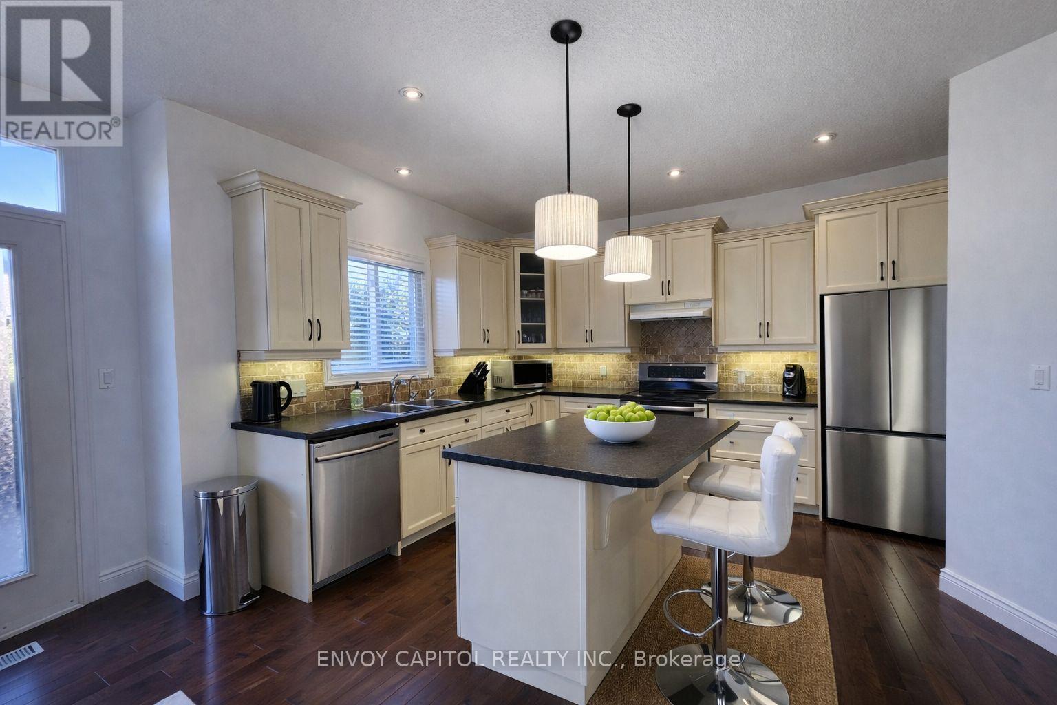 402 PALAMINO PLACE, Waterloo, Ontario, N2K4K5 — Photo 7