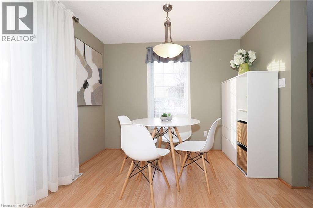 75 DONNENWERTH Drive, Kitchener, Ontario, N2E3W6 — Photo 5