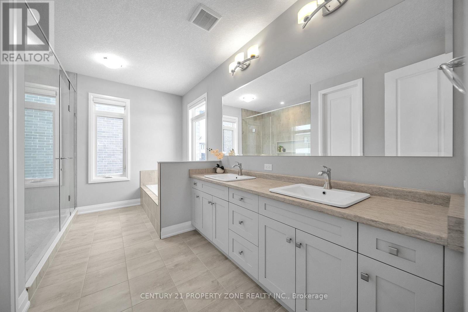 20 HOLLYBROOK TRAIL, Kitchener, Ontario, N2R0M4 — Photo 36