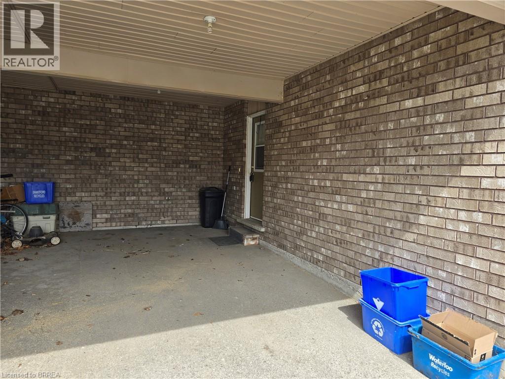 25D GRIFFITHS Drive, Paris, Ontario, N3L4B7 — Photo 2