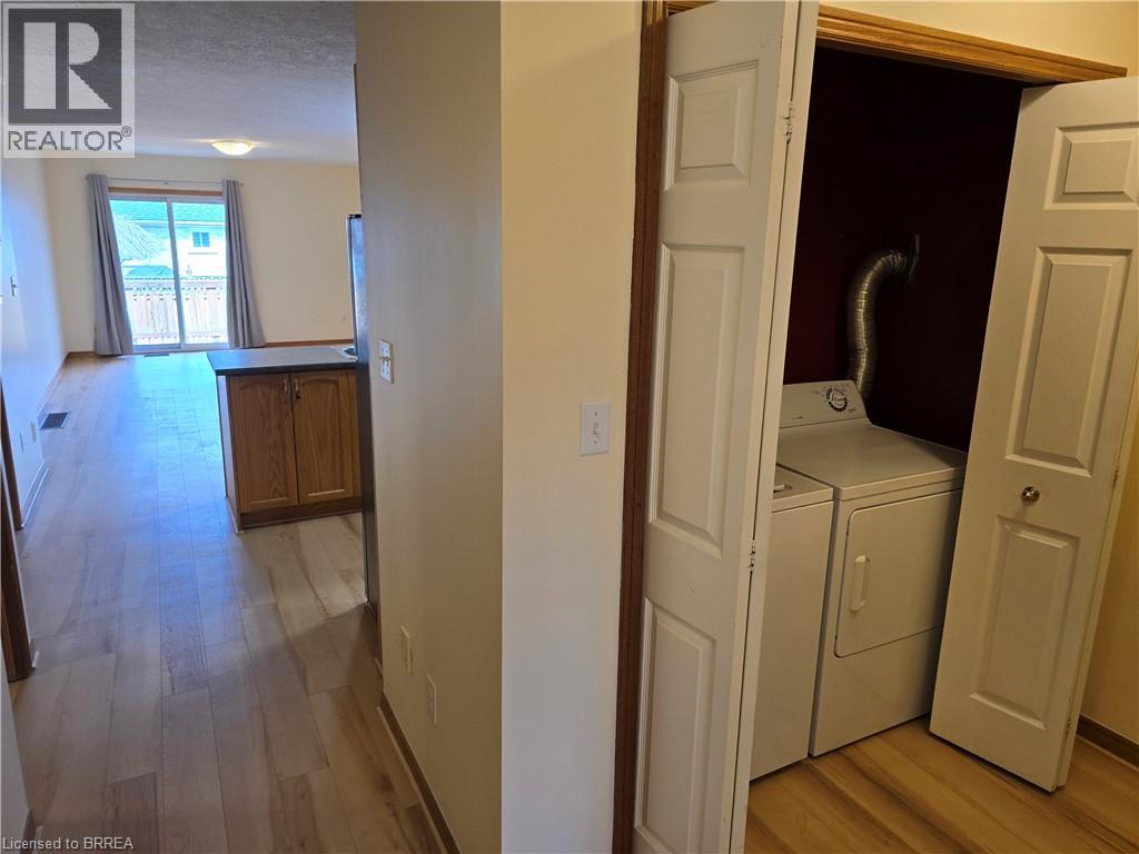 25D GRIFFITHS Drive, Paris, Ontario, N3L4B7 — Photo 7